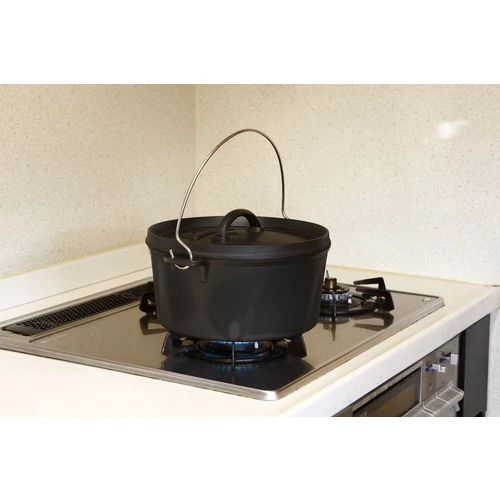 Coleman Dutch Oven 12"
