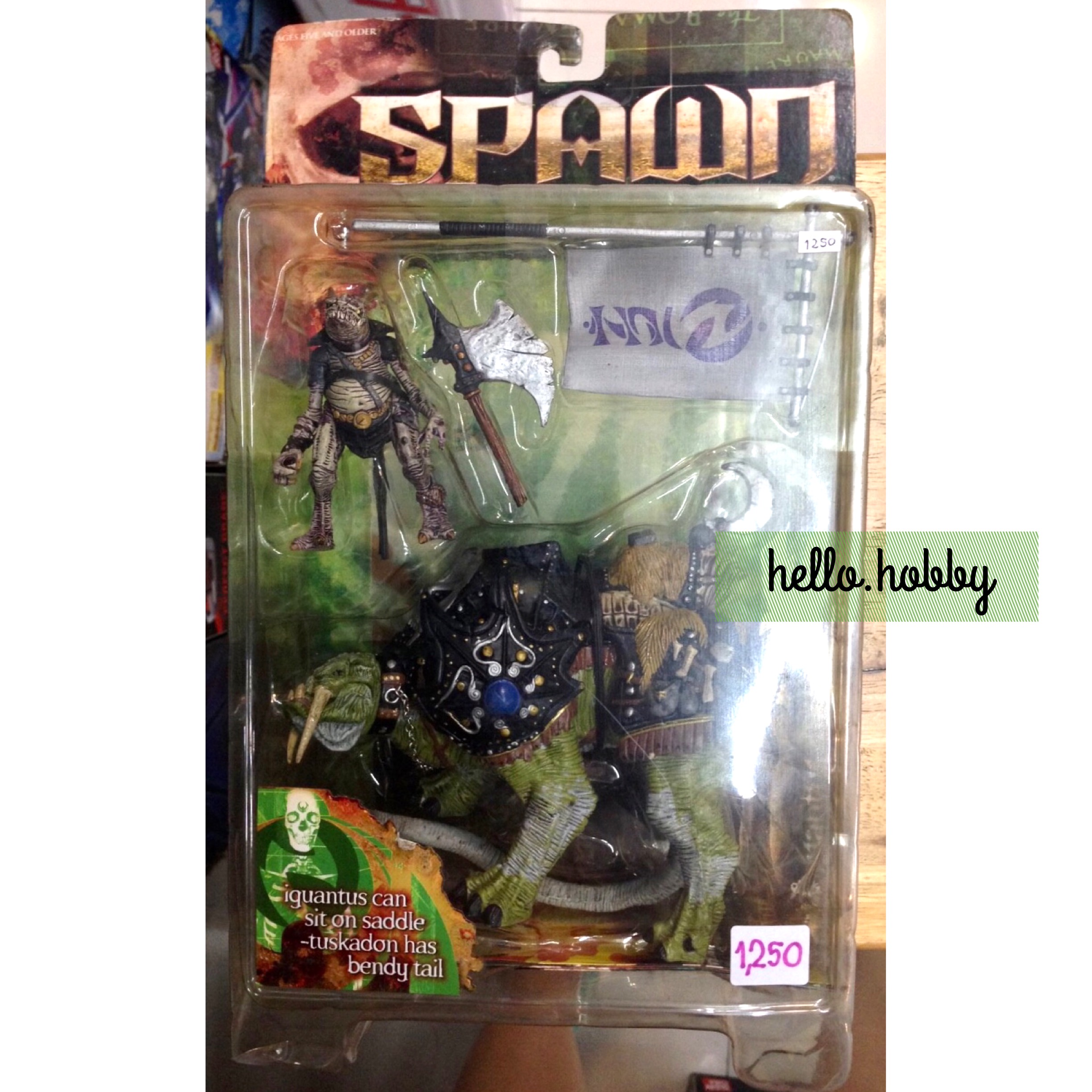 Spawn Series 14 - Dark Ages 2 - Iguantus and Tuskadon