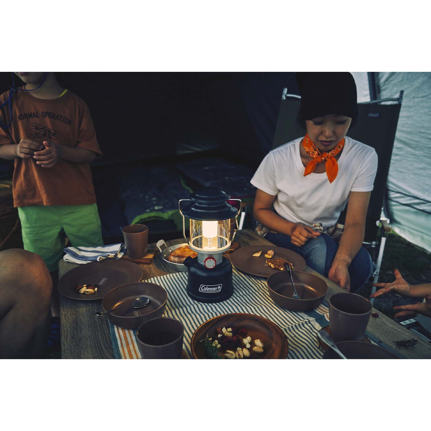 ตะเกียง LED Coleman Rechargeable Multi-Lantern