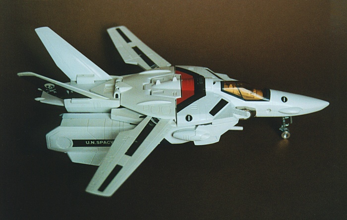 Macross Variable Fighter VF-1A Valkyrie Hikaru Ichijo 1/55 scale diecast by Bandai