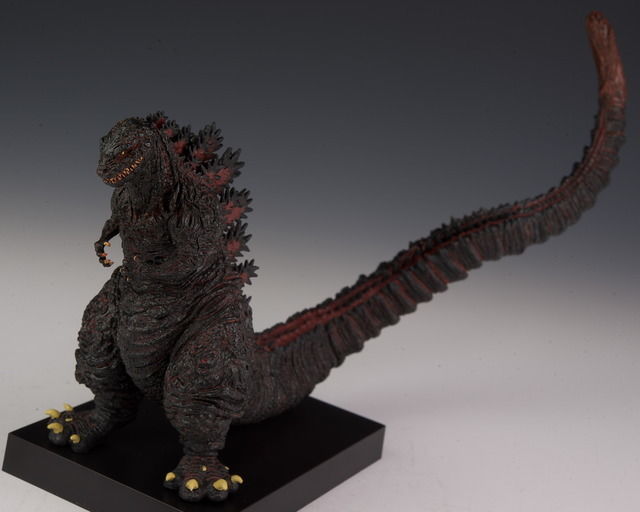 Shin Godzilla Resurgence Premium Figure by SEGA (red fin)