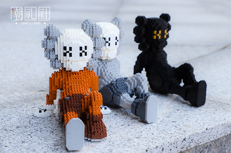 Chao Li She 38029-38034 Kaws