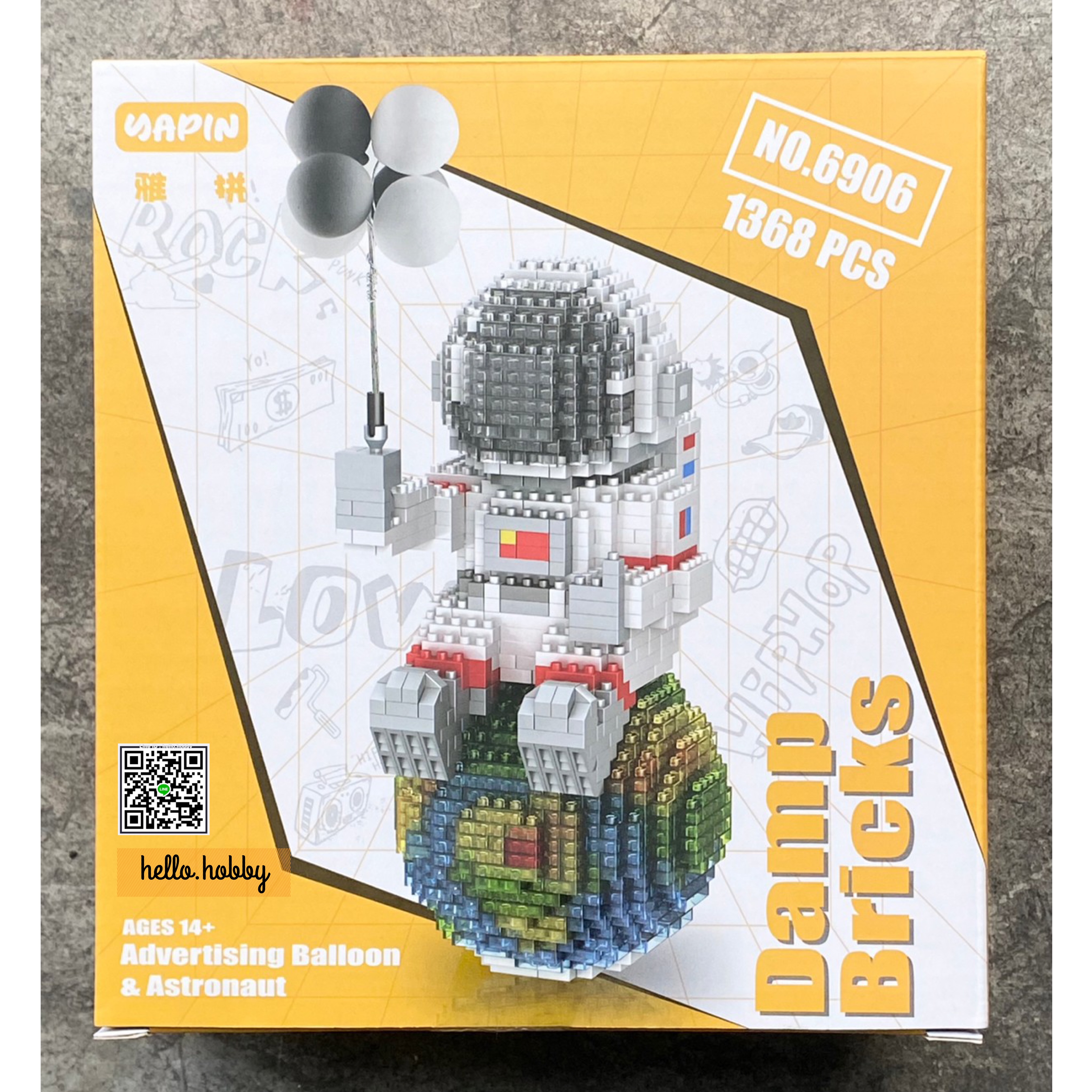 Yapin 6906 Astronaut 1368pcs ชุดนักบินอวกาศมีไฟ