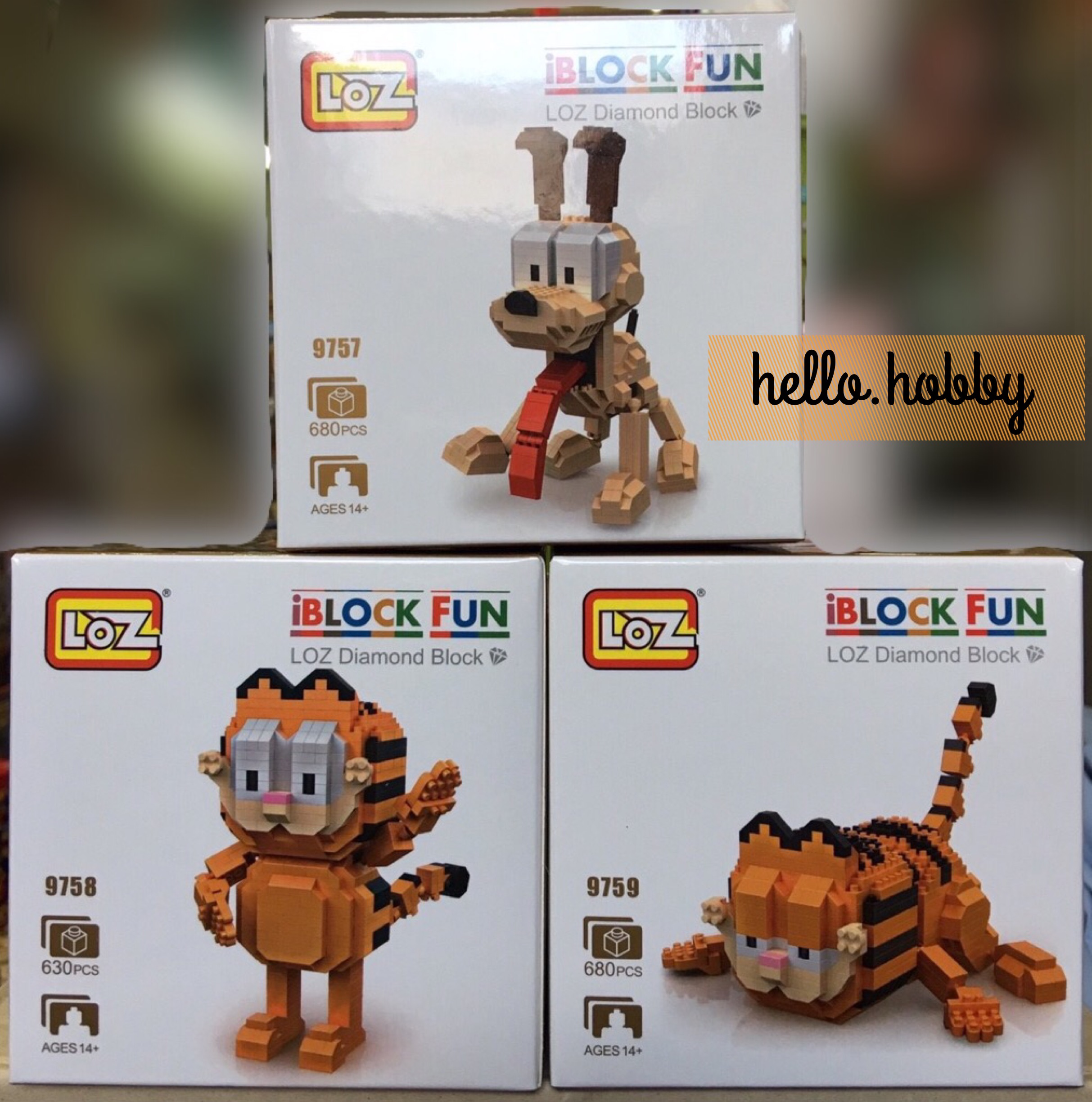 LOZ 9757 Odie Dog 680pcs