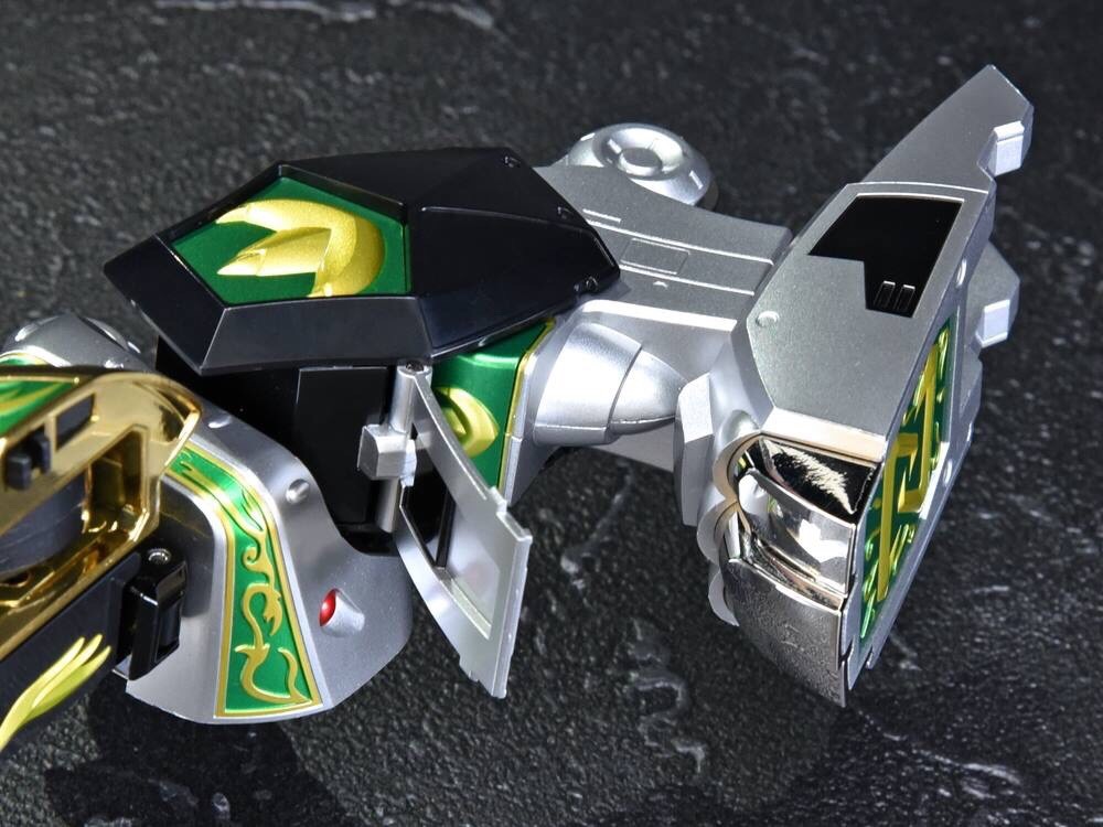 Soul Of Chogokin GX-78 Dragon Caesar by Bandai