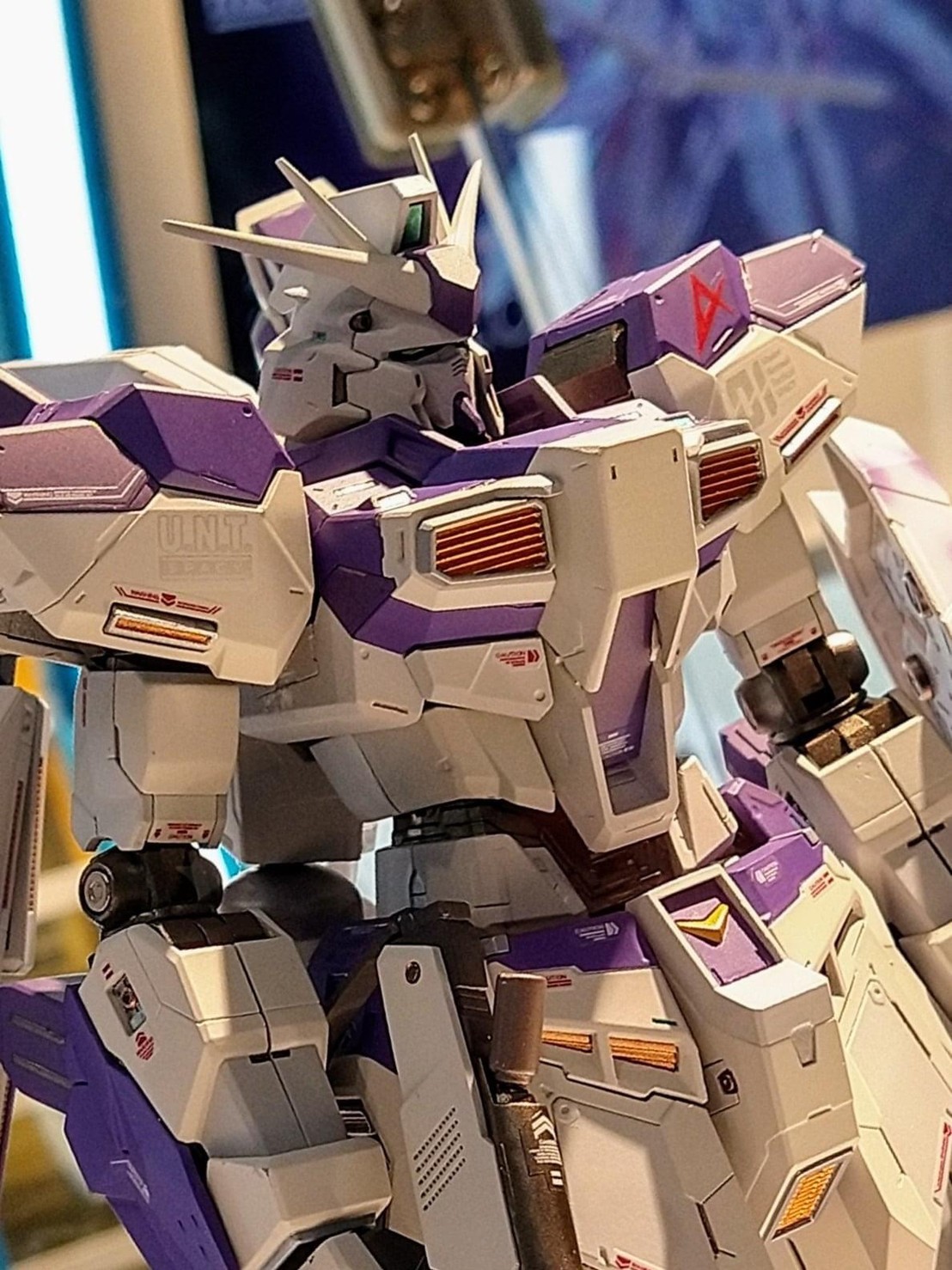 Gundam - Metal Build RX-93-v2 Hi-v (Hi-Nu) Gundam by Bandai