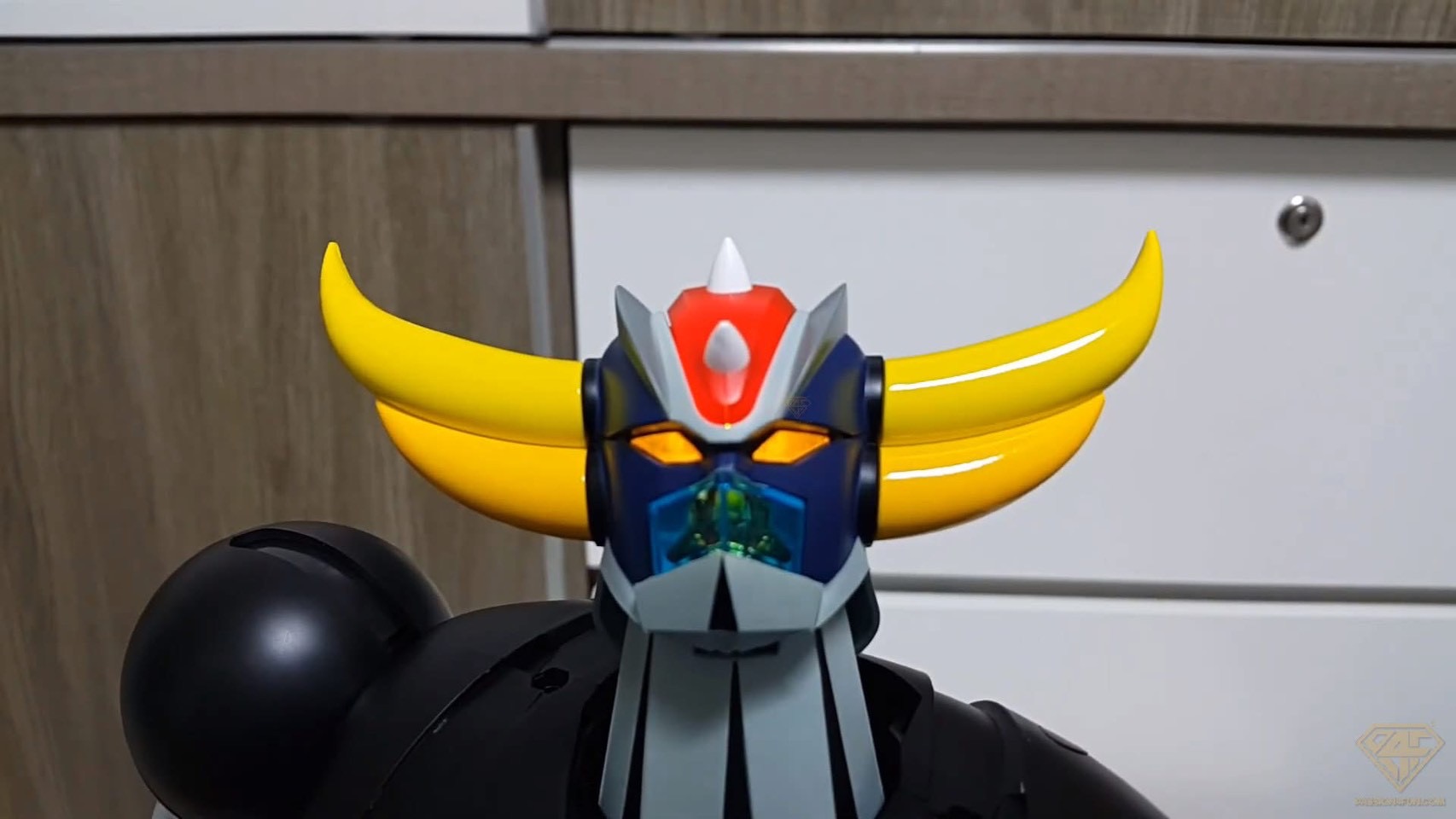 GRAND ACTION BIGSIZE MODEL Grendizer Original Color Ver. by Future Quest (Evolution Toy)