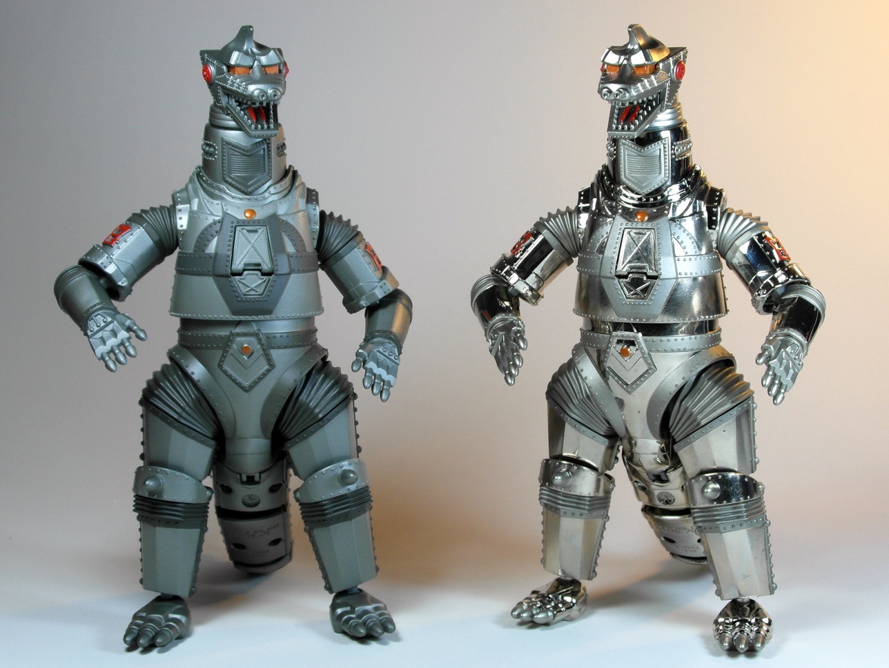 CHOGOKIN GD-56M MechaGodzilla 1974 Chrome Ver. by Bandai