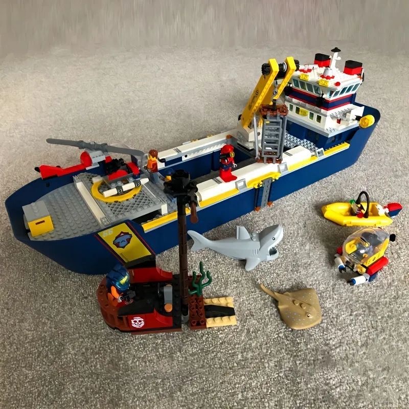 ตัวต่อ 66113 Exploration ship 745pcs