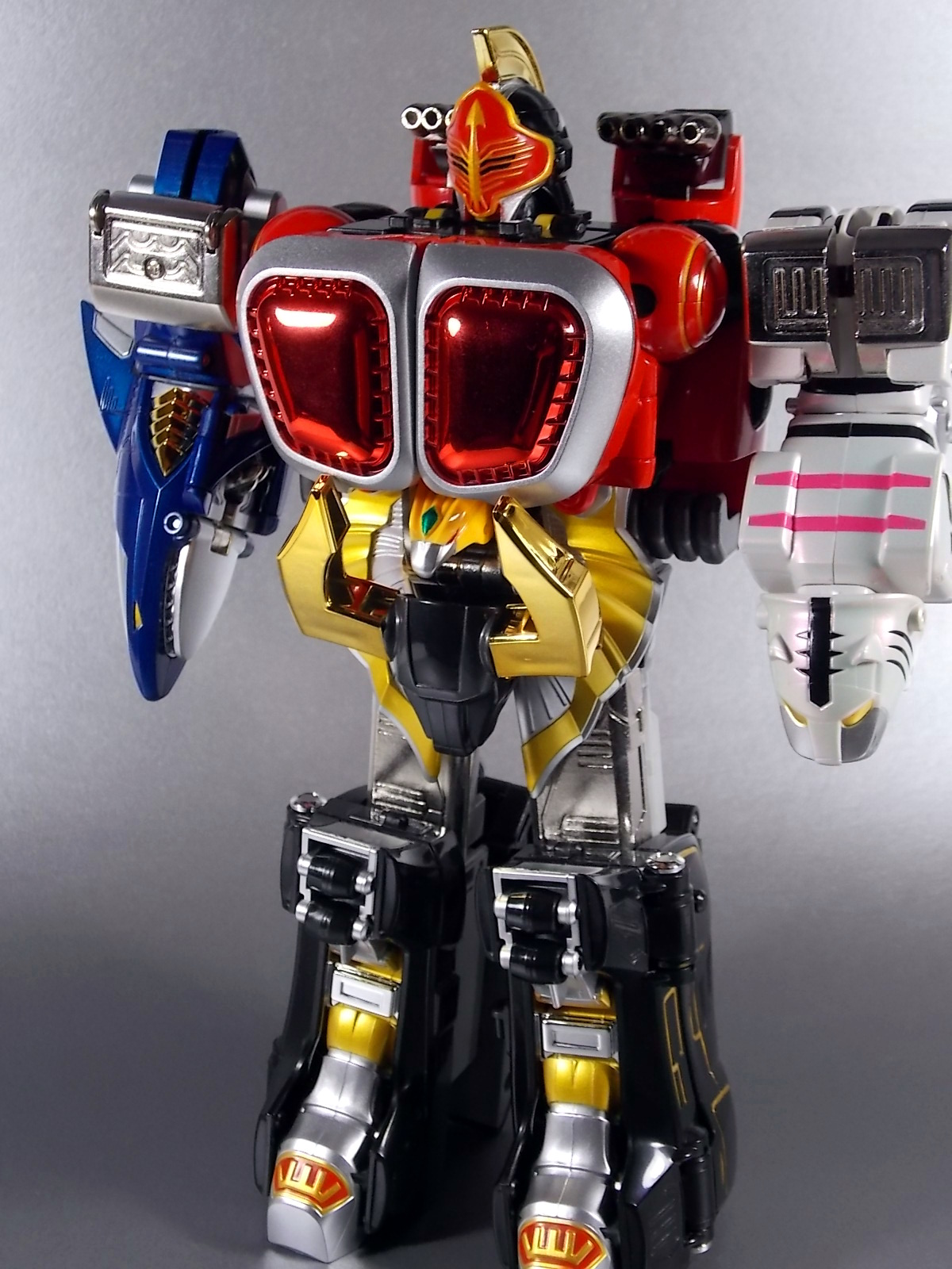 Hyakujuu Sentai Gaoranger - DX Gao Knight (Toys-R-Us exclusive in Japan) by Bandai (มือสองสภาพ 90%)