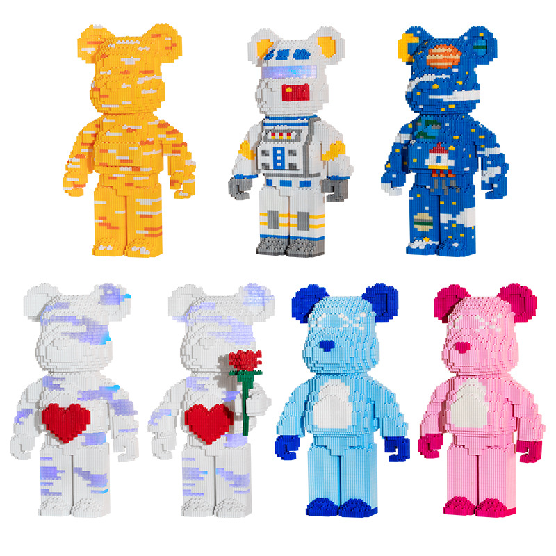 Haicaipin 57030 - 57039 Bearbrick (มีไฟ)