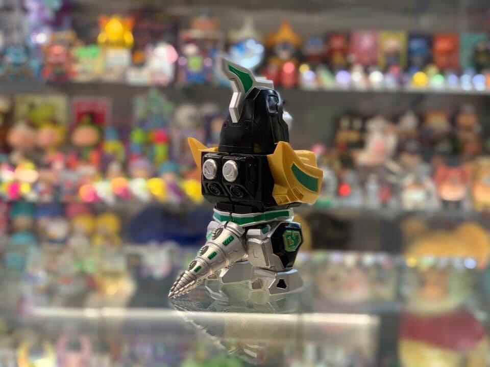 Tokusatsu Vinyl series: T-Rex Caesar Power Raider by Black Seed Toys 4,000฿