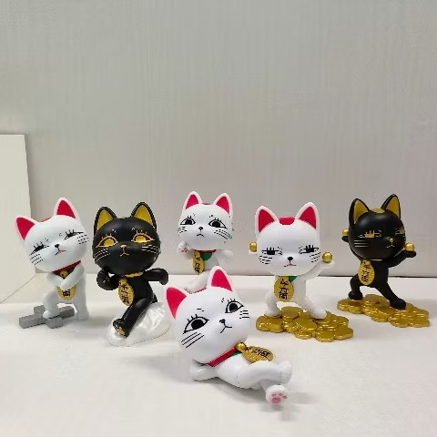 Dan Da Dan Turbo Granny Lucky Cat (Set of 6)