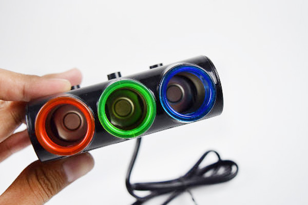 เพิ่มช่องที่จุดบุหรี่3ช่องดำ