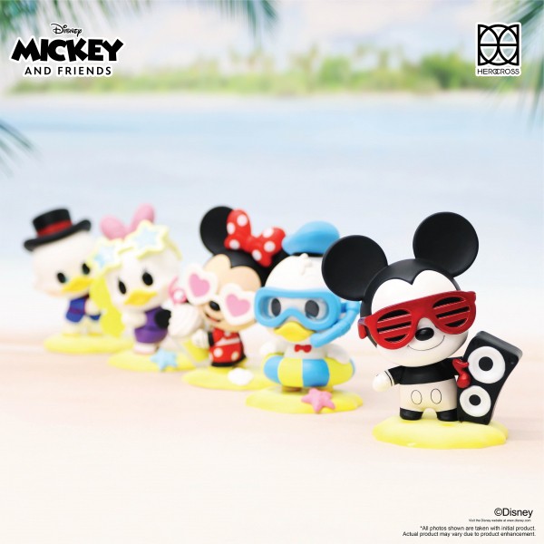 Disney - Mickey And Friend Beach By Herocross (Set of 9)