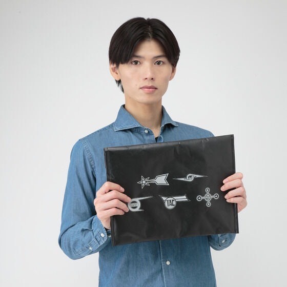 PRE-ORDER : Ultraman Series Multi Case