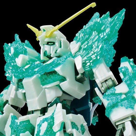 PRE-ORDER : HG 1/144 GUNDAM BASE TOKYO LIMITED UNICORN GUNDAM (LUMINOUS CRYSTAL BODY) PLASTIC MODEL