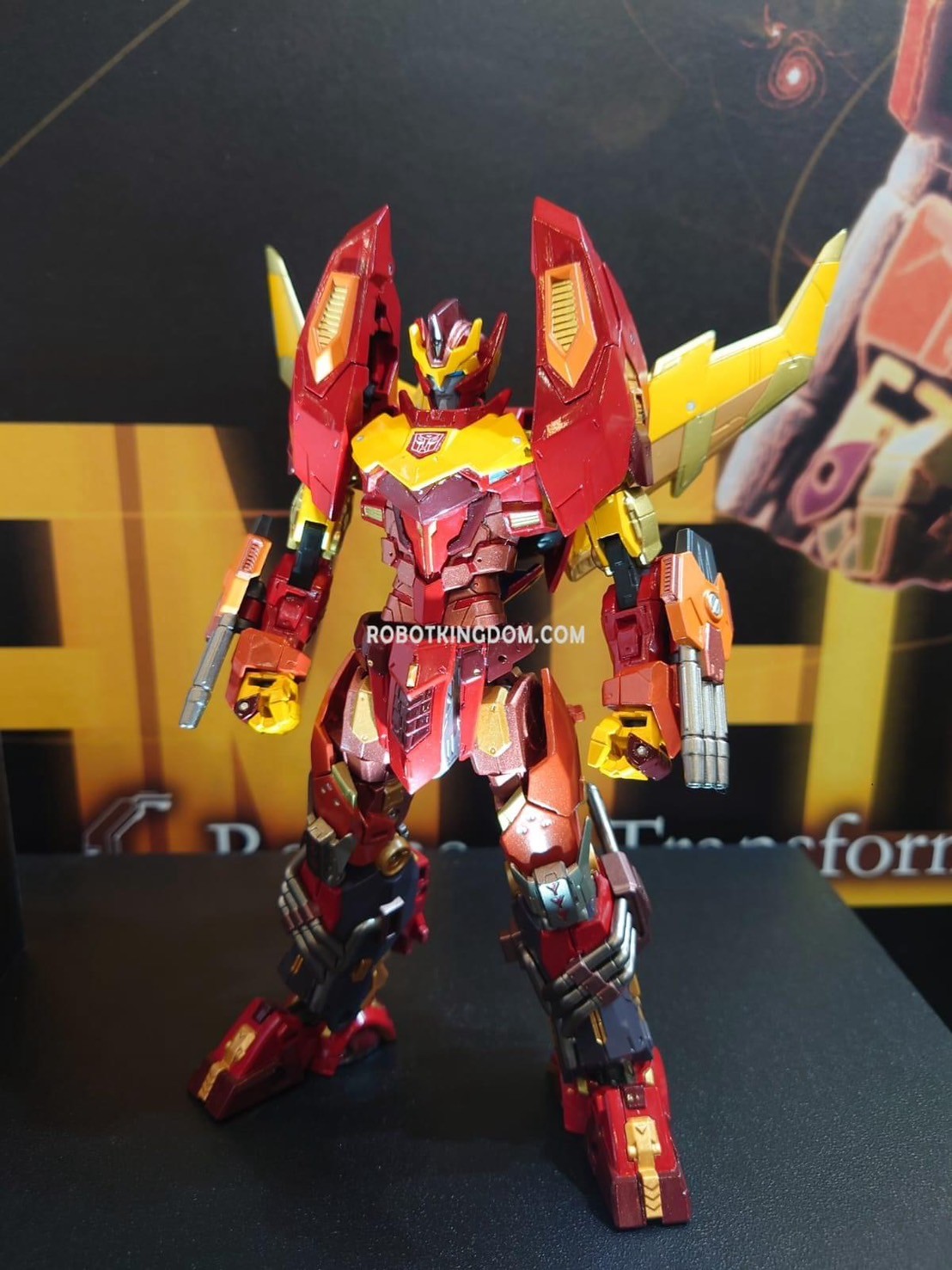 Pre-order : Transformers T-Spark Adamas Machina AMT-01 Rodimus by Takara Tomy