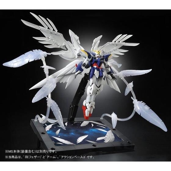 PRE-ORDER : RG 1/144 WING GUNDAM ZERO CUSTOM EW FEATHER EFFECT PARTS PLASTIC MODEL