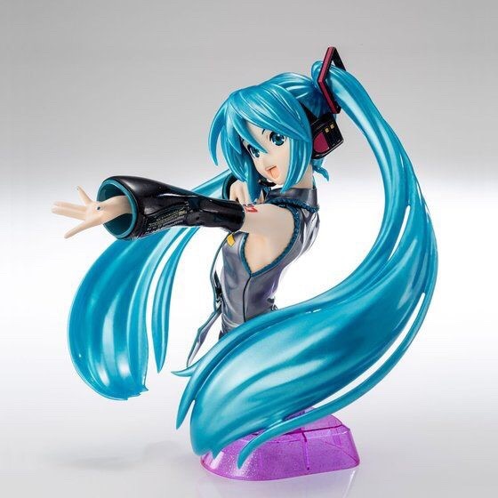 PRE-ORDER : Figure-rise Bust Hatsune Miku (Limited Color)