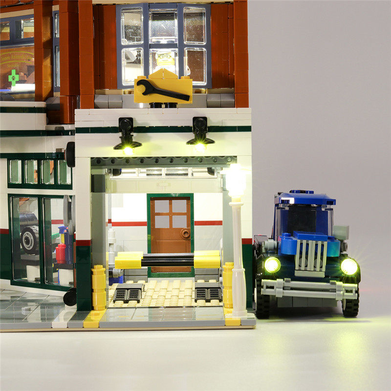 Lion King 180138 Corner Car Repair Station 2876pcs