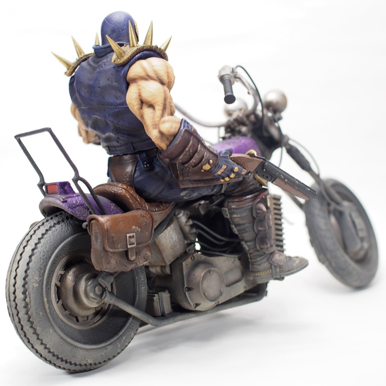 Pre-order : CCP Muscular Collection Fist of the North Star Hokuto Ultimate Modeling 2nd Jagi & Bike (Set In-play | Fierce Fight Version) by CCP