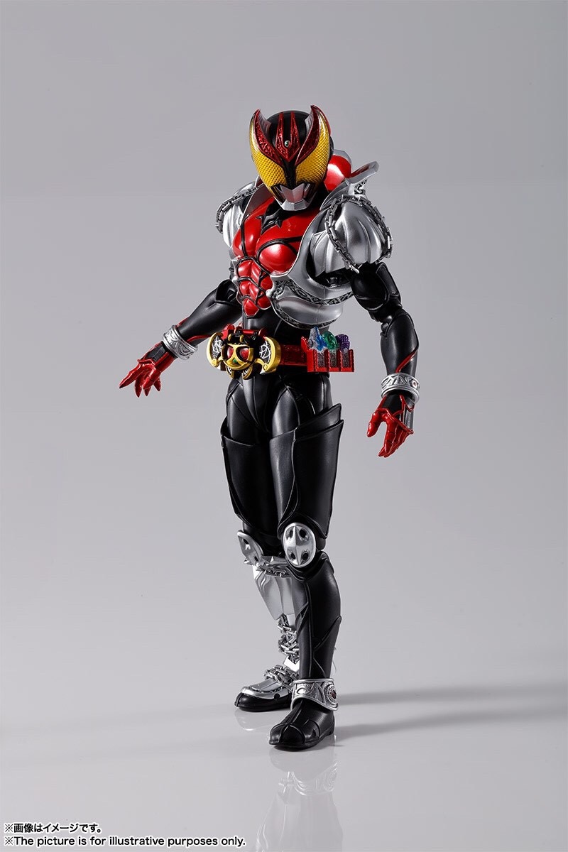 Pre-order : S.H.FIGUARTS (SHINKOCCOU SEIHOU) KAMEN RIDER KIVA FORM ACTION FIGURE (WITH BONUS)