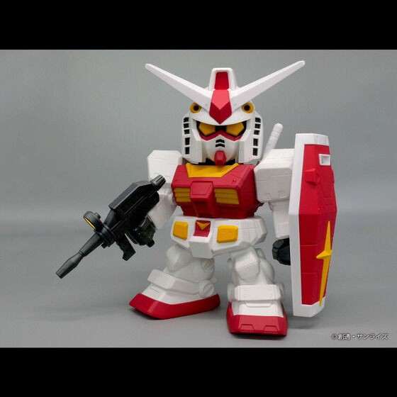 PRE-ORDER : Jumbo Soft Vinyl Figure SD RX-78-2 Gundam (2P Color) -SD Gundam-