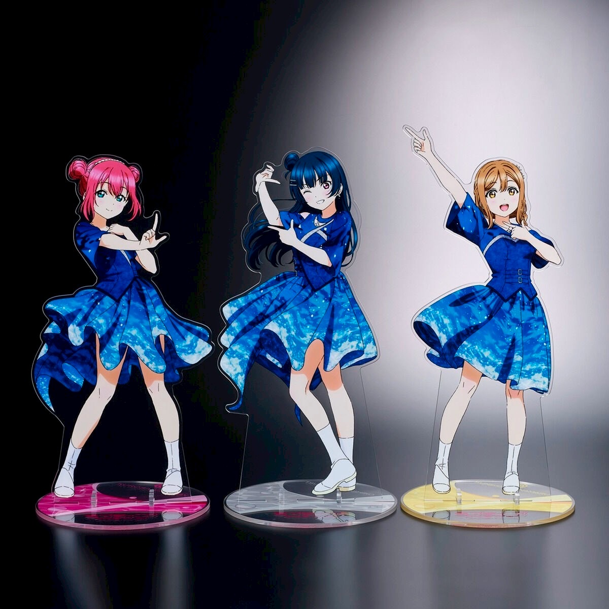 PRE-ORDER : Love Live! Sunshine!! Uranohoshi Girls' High School Purchasing Department "Eternal Hours" 1/4 Scale Big Acrylic Figures 1st Year Student (3 Types)