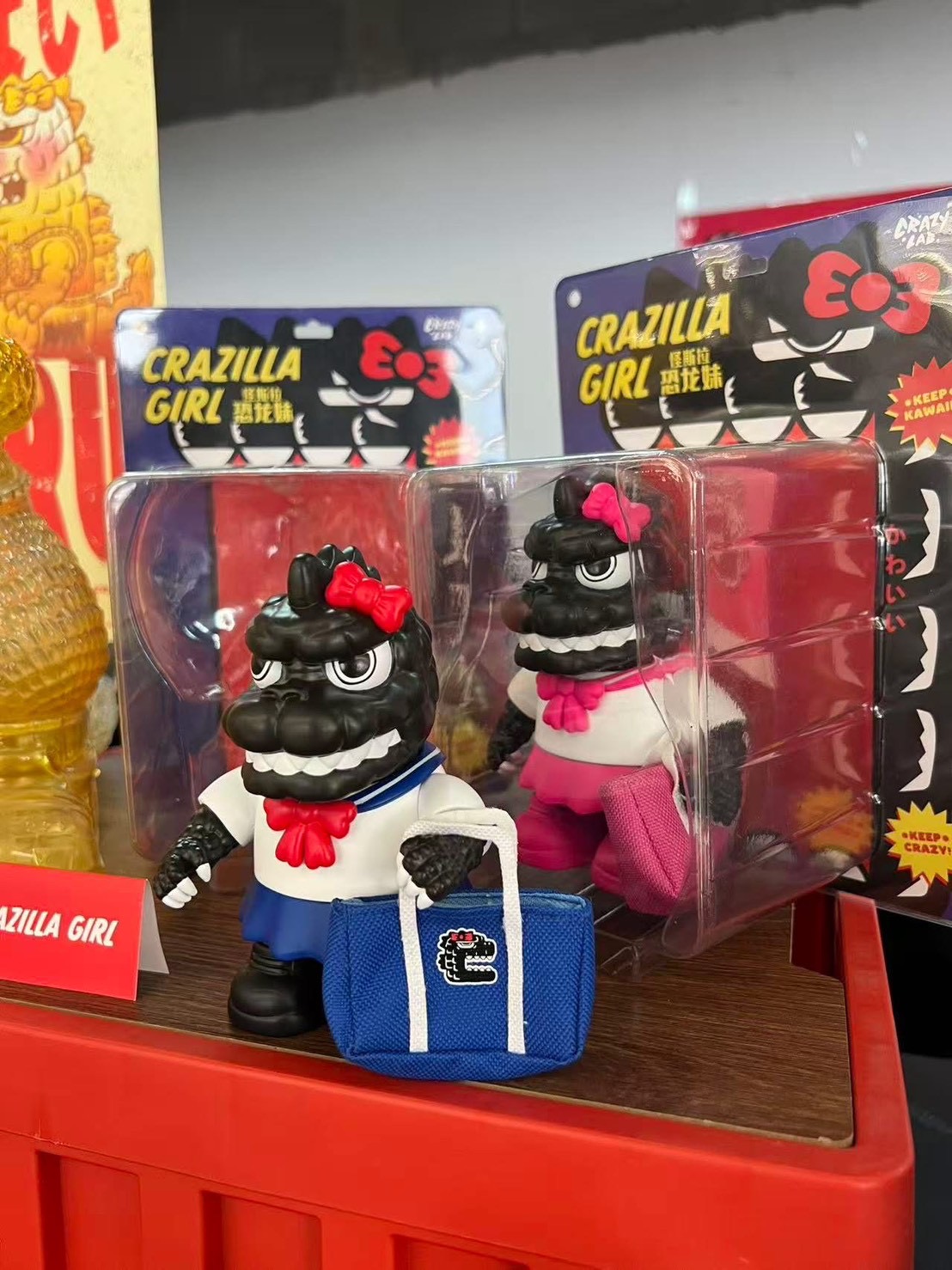 Pre-order : Mini Crazilla Girl Original Designer Cute Monster Trend Toy Figurine by Crazy Lab x James Lee