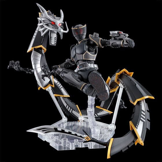 PRE-ORDER : Figure-rise Standard Kamen Rider Ryuga