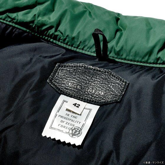 PRE-ORDER : STRICT-G x ROCKY MOUNTAIN FEATHERBED "Mobile Suit Gundam" Down Vest
