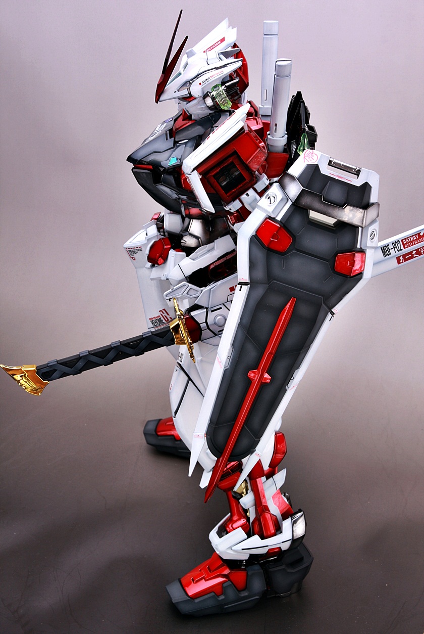 PG 1/60 Gundam Astray Red Frame by Bandai