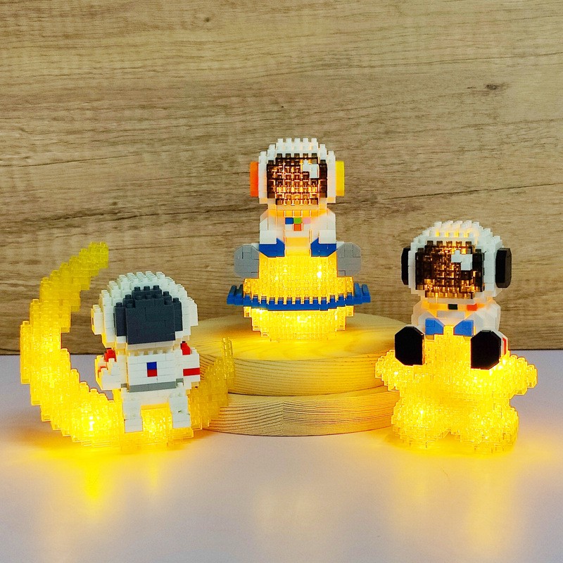 Lele brother W 2204-2207 Astronaut Spaceman Travel (มีไฟ)