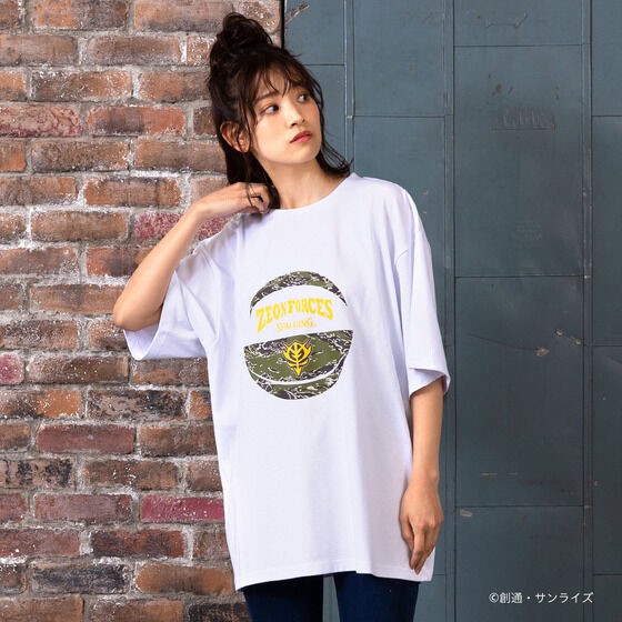 PRE-ORDER : STRICT-G SPALDING "Mobile Suit Gundam" T-shirt