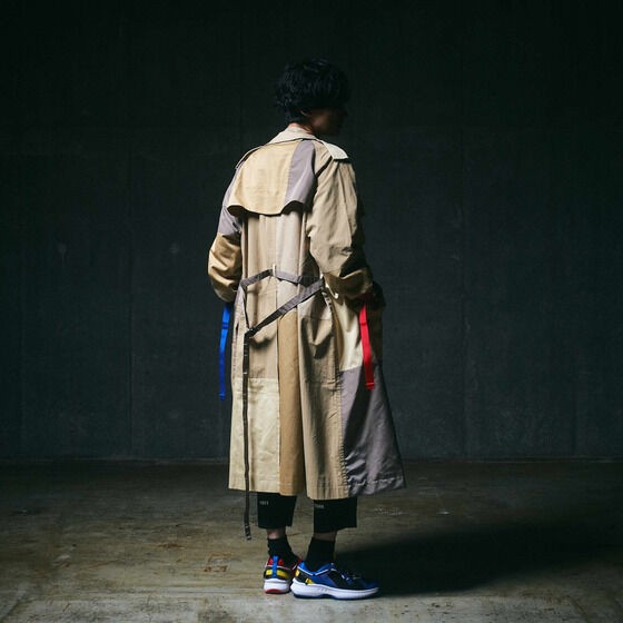 PRE-ORDER : Kamen Rider Build Trench Coat -PIECE/PEACE- | HENSHIN by KAMEN RIDER