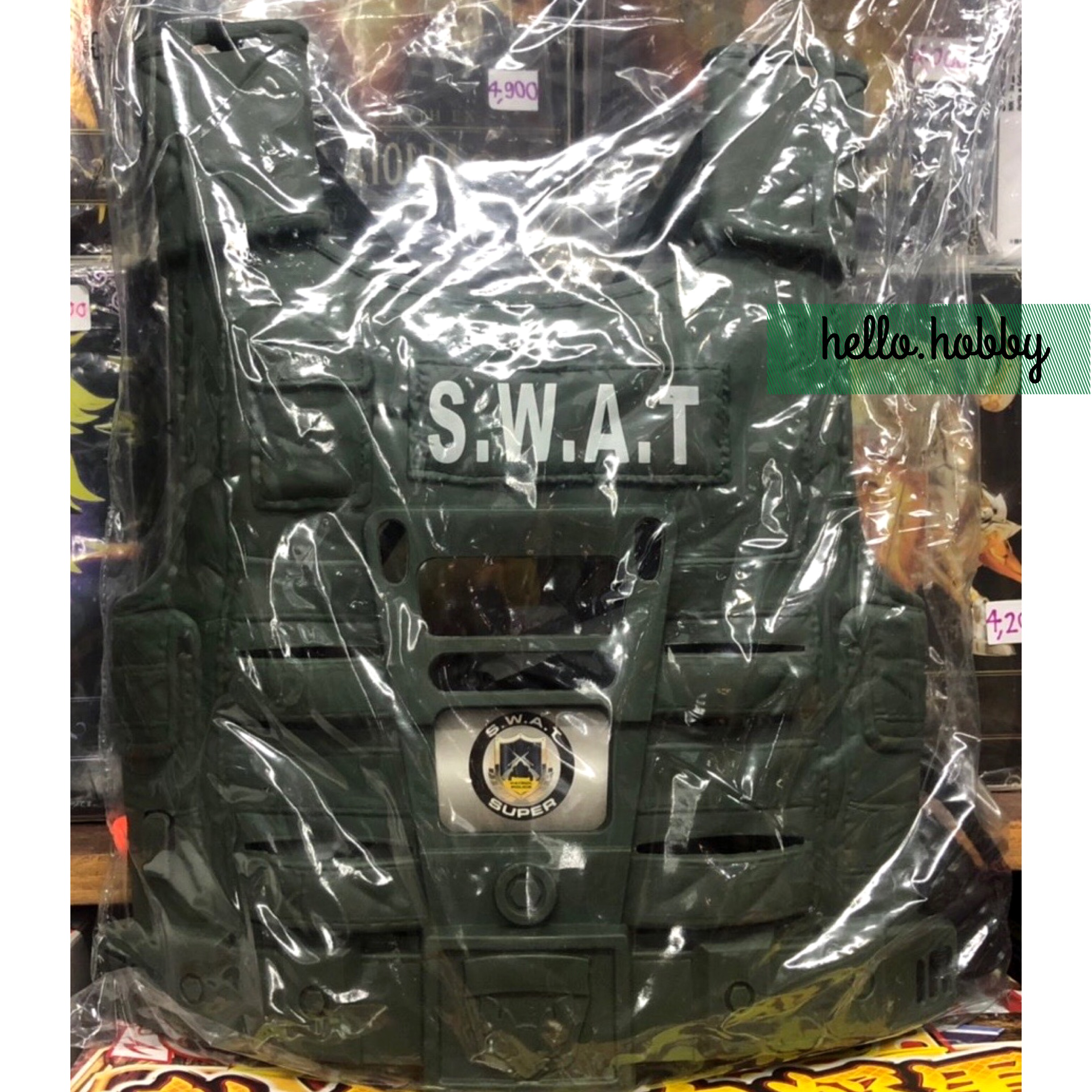 ชุดหน่วย SWAT พร้อมปืนและระเบิด