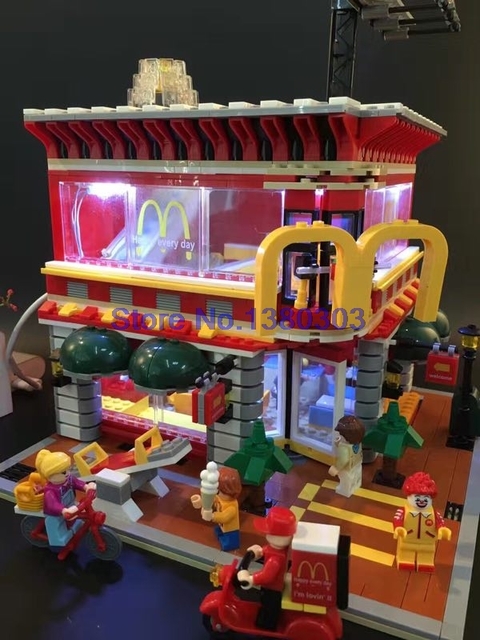 Sembo Block SD6901 McDonald Restaurant 4 in 1 (with LED) 1729pcs