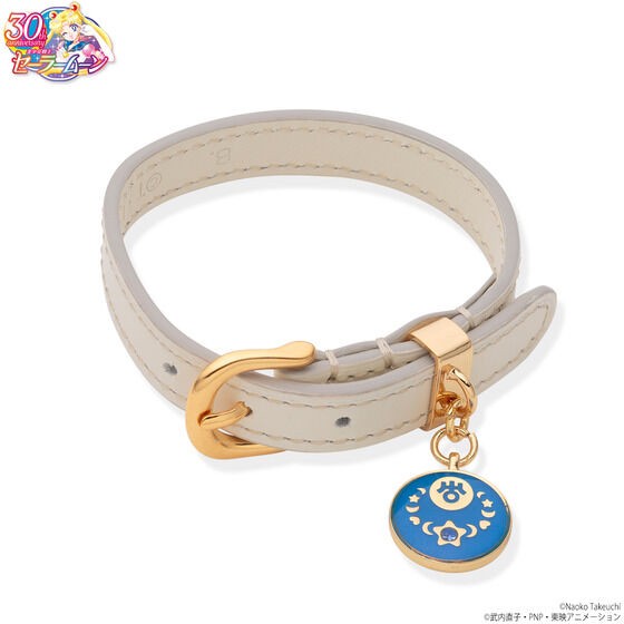 PRE-ORDER : Bishoujo Senshi Sailor Moon Genuine Leather Communication Device Bracelet