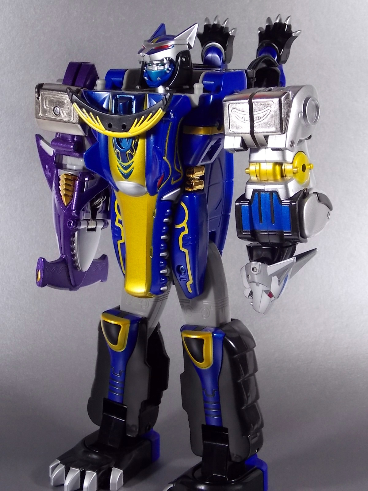 Hyakujuu Sentai Gaoranger - DX Gao Hunter Blue Moon Ver by Bandai