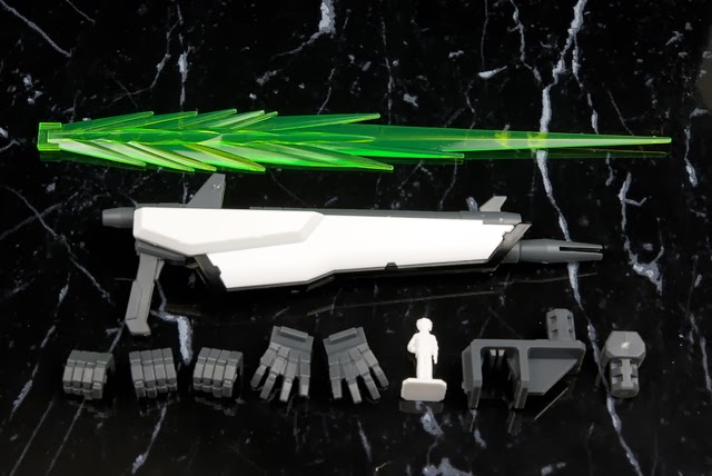 MG 1/100 GX-9900 Gundam X by Bandai