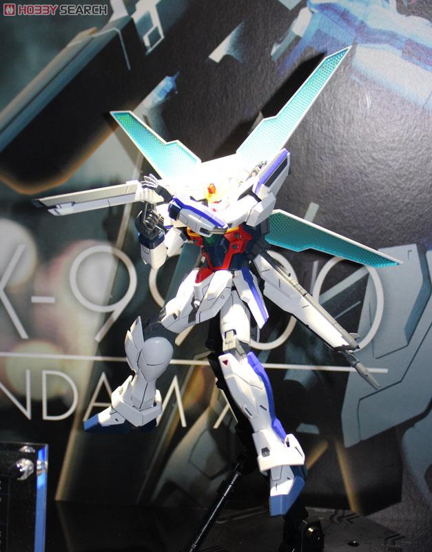 MG 1/100 GX-9900 Gundam X by Bandai