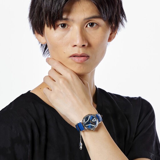 PRE-ORDER : Ultraman Mebius Ultraman Hikari Wristwatch with Charm