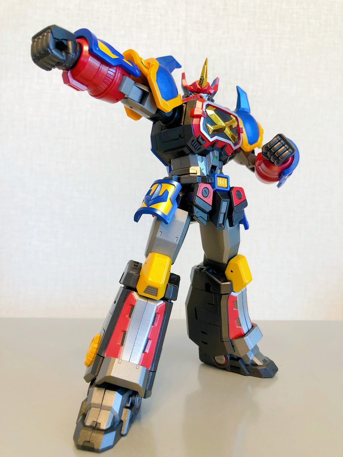 *First Limited Edition* Sengoku Majin GoShogun Action Figure by WAVE