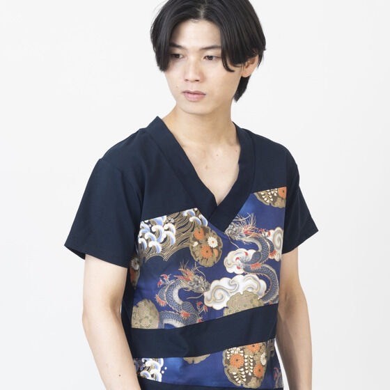 PRE-ORDER : Zyuden Sentai Kyoryuger Kyoryu Gold/Utsusemimaru T-shirt
