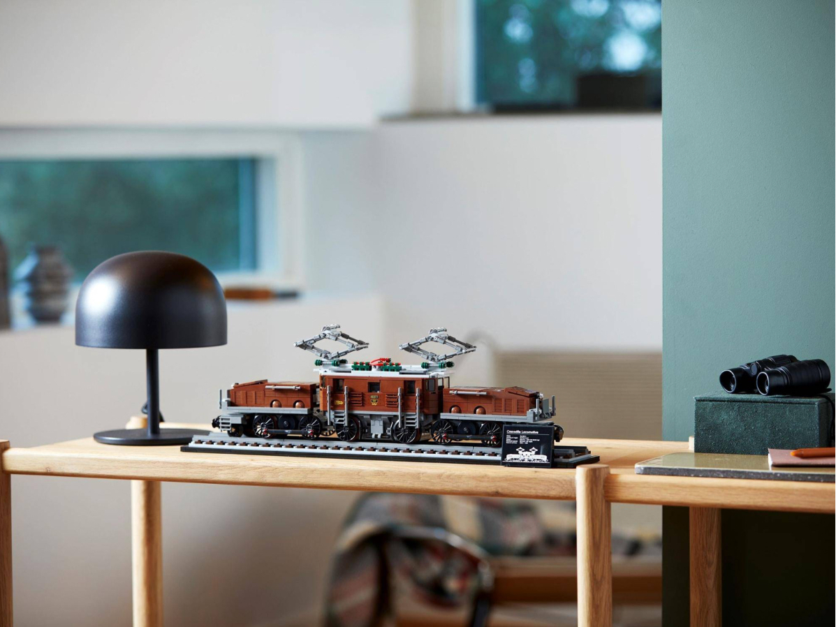 Tiger 40010 Crocodile Locomotive 1271pcs