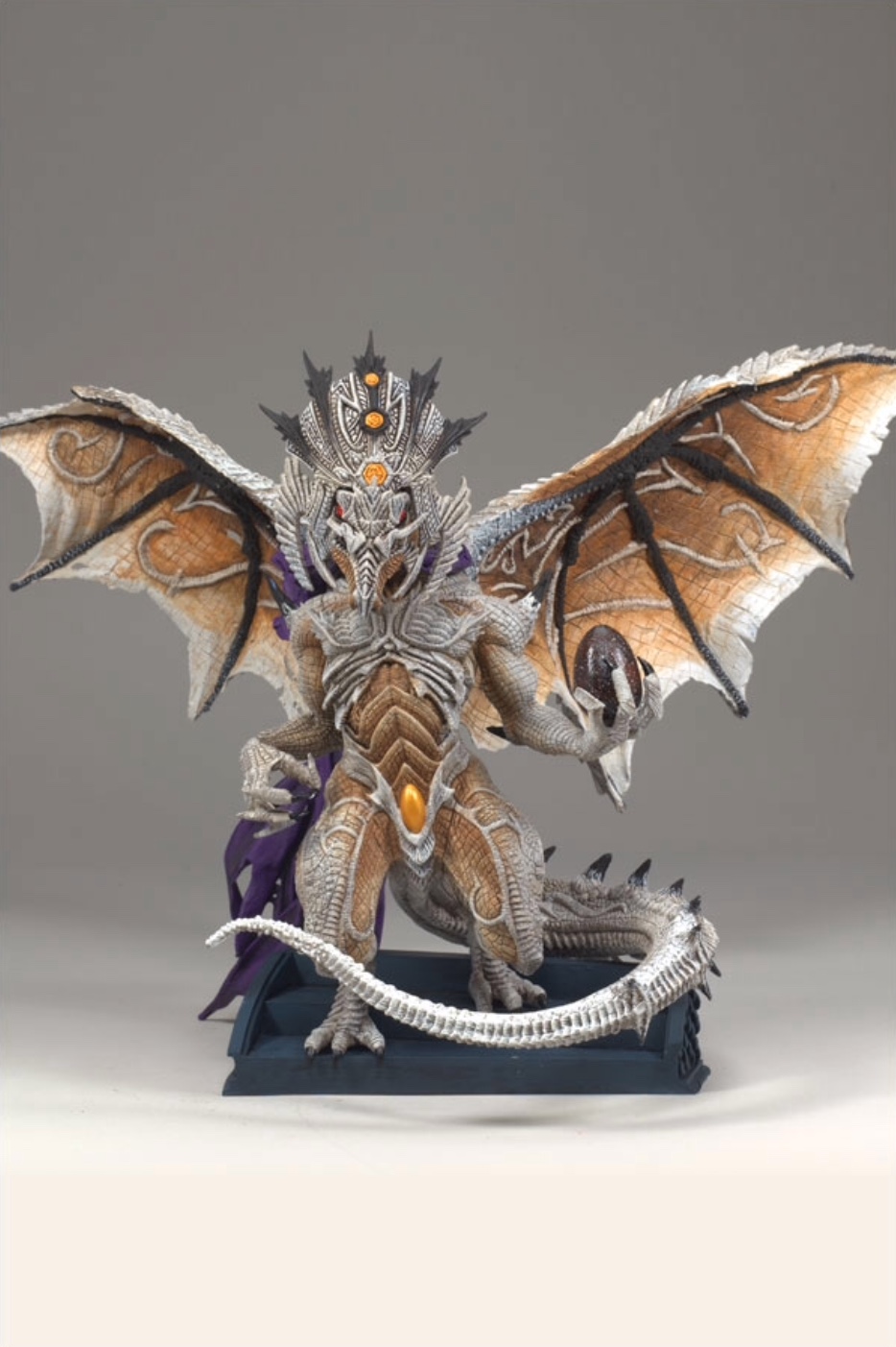 McFarlane’s Fantasy Series 1 - Legend of the Blade Hunters - King Draako
