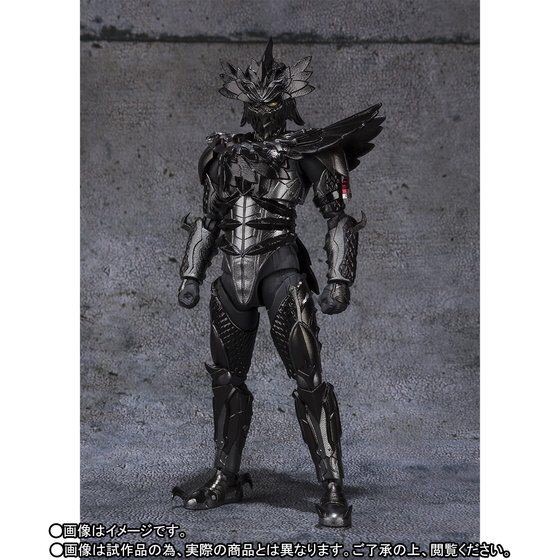 PRE-ORDER : S.H.FIGUARTS KAMEN RIDER CROW AMAZON