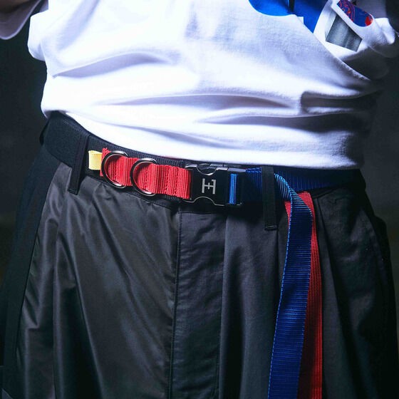 PRE-ORDER : HENSHIN Belt Kamen Rider Build | HENSHIN by KAMEN RIDER