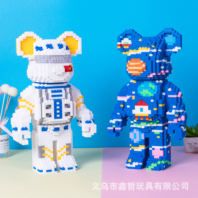 Haicaipin 57030 - 57039 Bearbrick (มีไฟ)